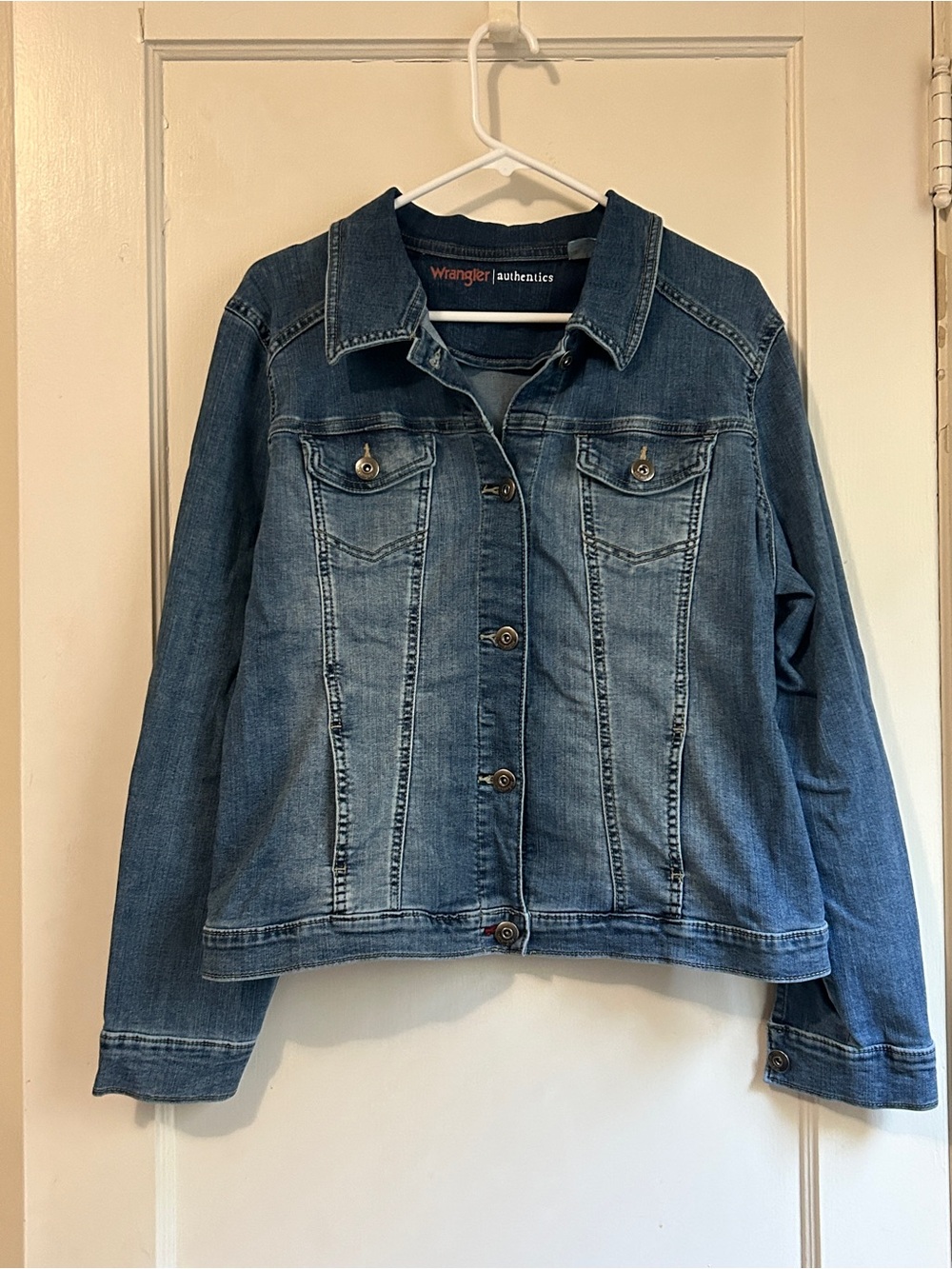 Wrangler Denim Jacket in Faded Blue